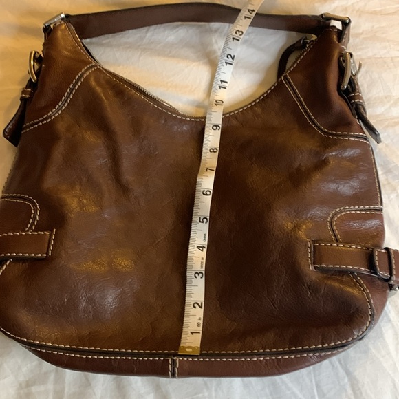 Michael Kors vintage cognac hobo with silver hardware - Picture 9 of 13